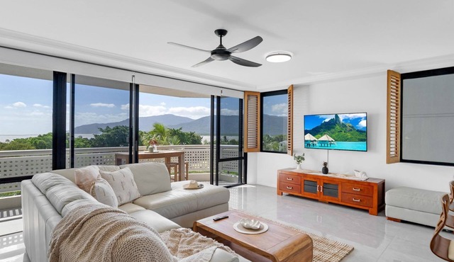 Belle Escapes Rydges Plaza Esplanade 54 with stunning ocean views