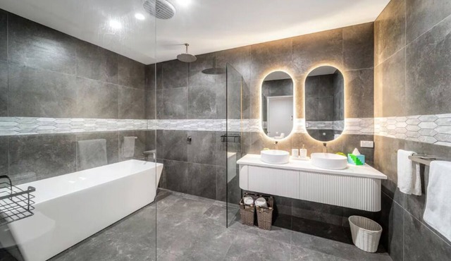 Belle Escapes - Sand and Serenity