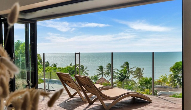 Belle Escapes Trinity Blue Oceanview Home