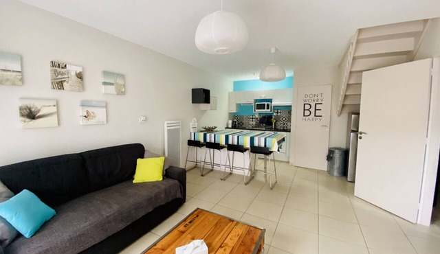 Belle et récente maison de ville à la plage (035)