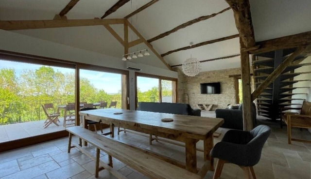 Belle Grange de Caractère Avec Piscine