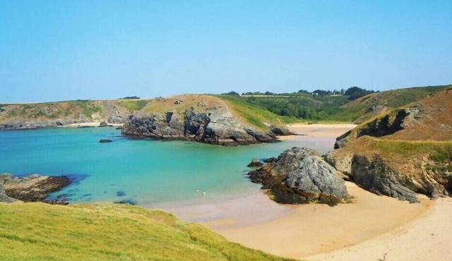 Belle Ile en Mer Bright house with garden, Bangor