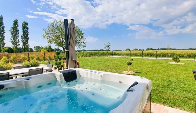 Belle Longère Rénovée Jacuzzi sud Tours 8 P./4 ch