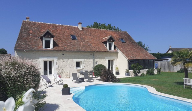 Belle Longère Tout Confort Avec Piscine