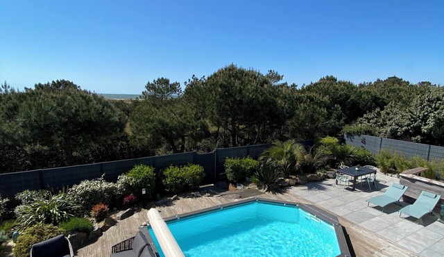 Belle Maison en Bord de Mer, Avec Piscine, Dans un Environnement Naturel Unique