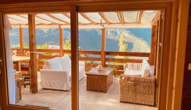 Belle Maison Chaleureuse au Coeur de la Nature Dans le Queyras