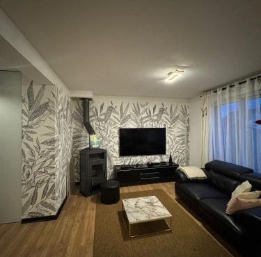 belle maison cosy avec jardin proche frontiere