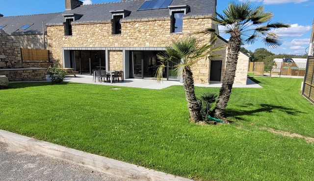 Belle Maison de Campagne Avec Piscine Intérieure Ti Mean