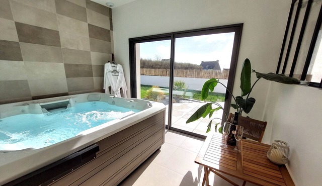 Belle Maison de Plain-pied Proche de la mer Avec son SPA Intérieur Privatif