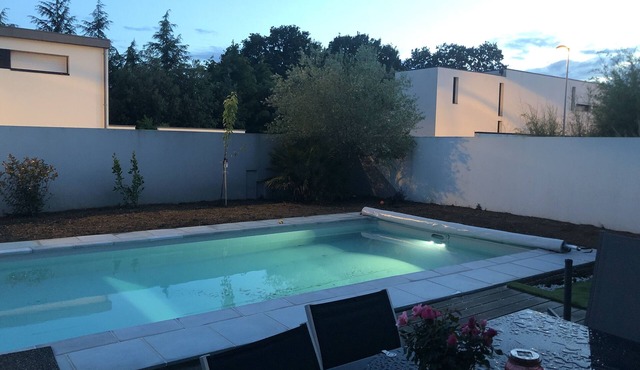 Belle Maison DE Vacances Avec Piscine ET Jacuzzi
