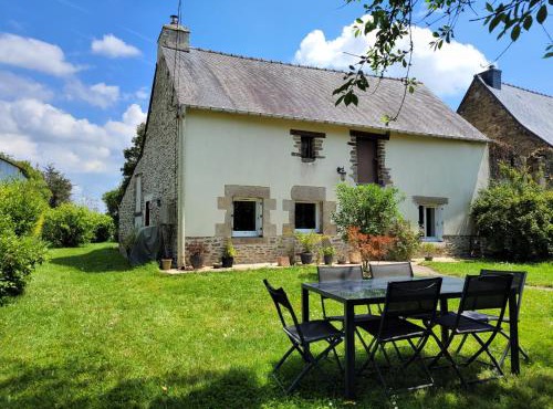 Belle maison familiale dans la campagne Bretonne