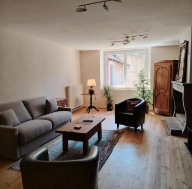 Belle maison spacieuse près d'Arbois