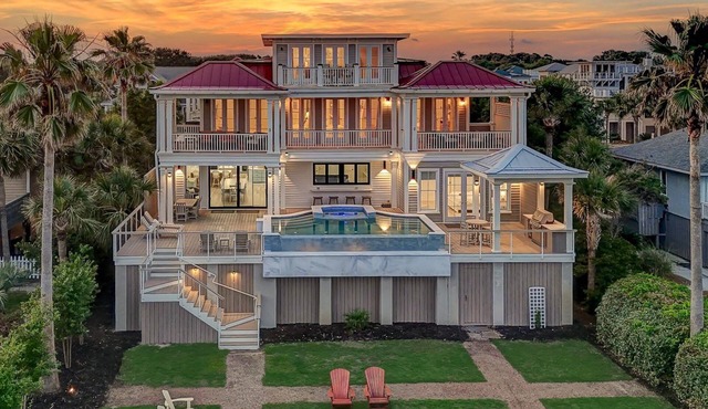 'Belle Mer'~ OCEAN FRONT, PRIVATE POOL, HOT TUB, ELEVATOR