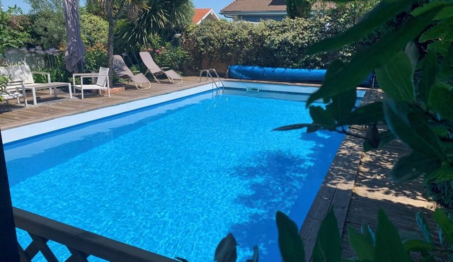 Belle Villa, 4 Chambres, Grande Piscine Privée, Bordeaux-villenave, Bien Située