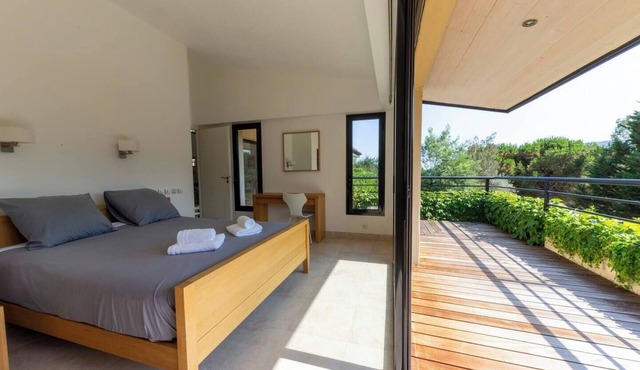 Belle Villa au Calme Avec Piscine