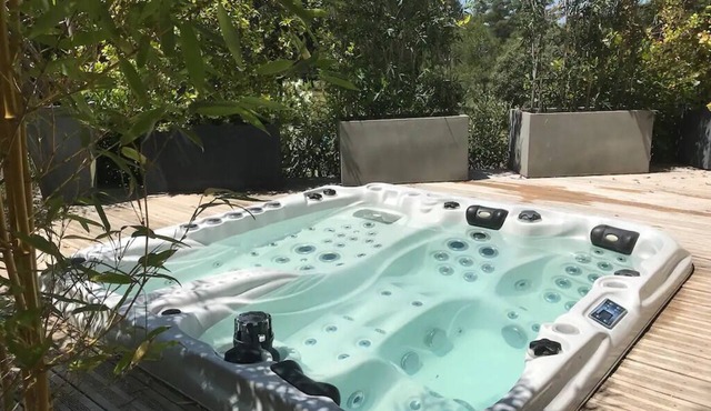 Belle Villa Spacieuse Avec Piscine et spa