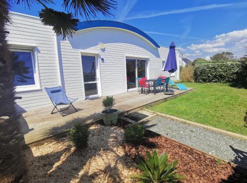 Belle Vue Phare St Mathieu, 100 m plage du Bilou, proximité immédiate Gr34, piscine chauffée