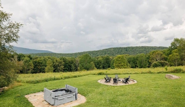 Belleayre Barn: Mtn Views | Sauna | Historic Barn