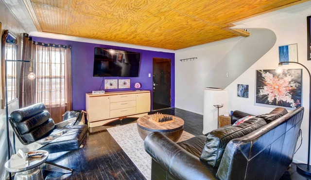 Belleville Vacation Rental: 13 Mi to St Louis