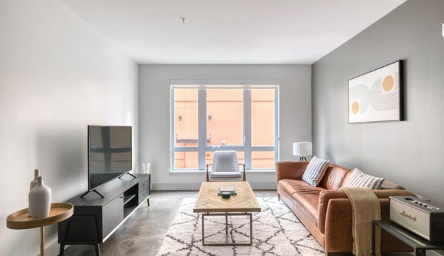 Bellevue 1br w wd gym lounge nr Downtown Park SEA-528