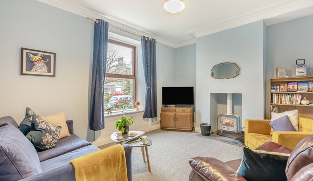 Bellevue by the Sea - Two Bedroom House, Sleeps 4