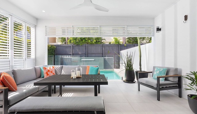 Bellevue on Sunrise - pets by approval