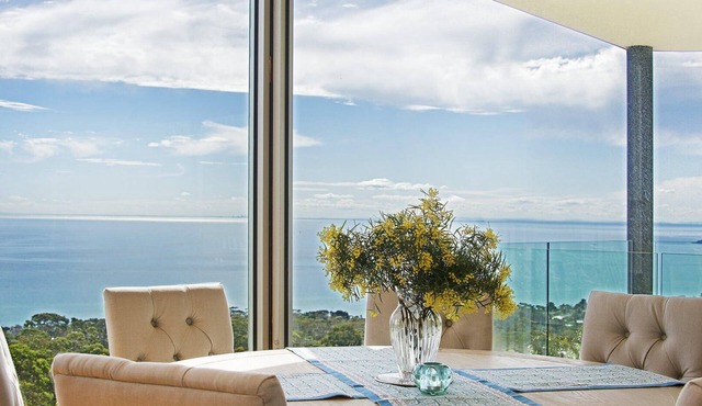 Bellevue sur Mer - Stunning, secluded property with panoramic views