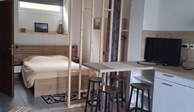 Bellflower apartment