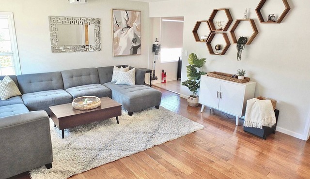Bellflower Breeze - Charming Home Near Theme parks and World Cup!