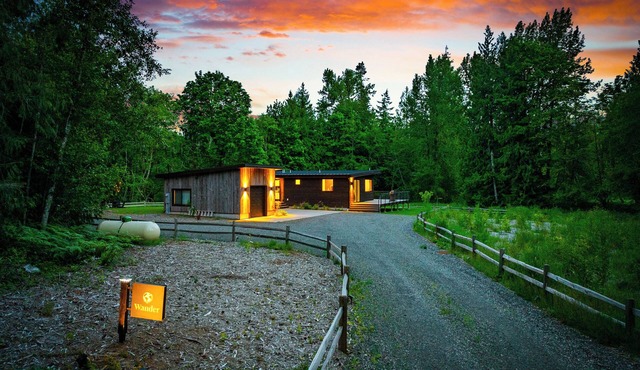 Bellingham Haven - Balcony, Forest View & Fire Pit