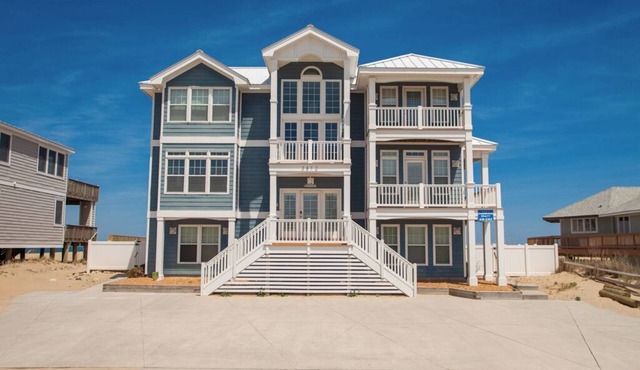 Bellissimo - Oceanfront with Pool, Hot Tub, Theater Room, Elevator, Game Tables