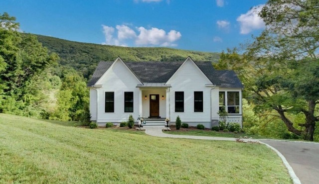 Bellview Cottage - MOUNTAIN HOUSE VACATION RENTAL