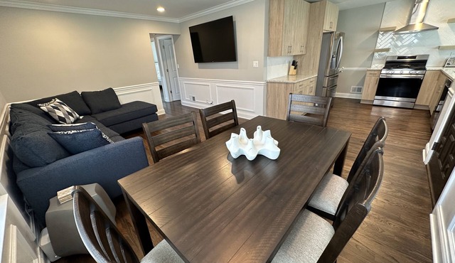 Belmont Heights SFH Oasis