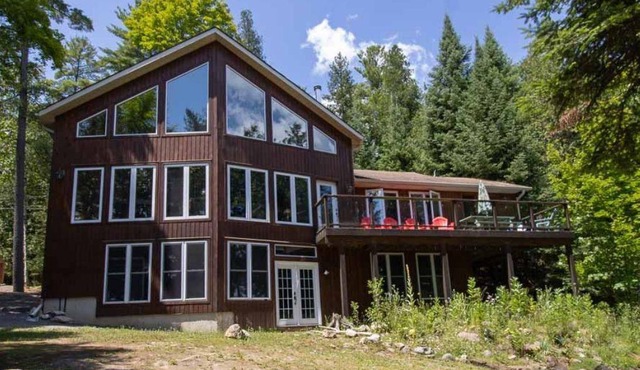 Belmont Lake Life - Three Bedroom Cottage, Sleeps 9