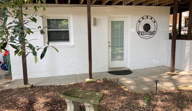Belmont NC Riverfront 2-Bedroom Garden Suite