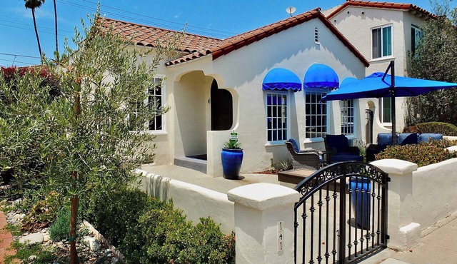 Belmont Shore Beach House - Oceanfront Views, Prime World Cup Locations!