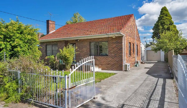 Belmore Brand new renovated 3Br house AC & Parking