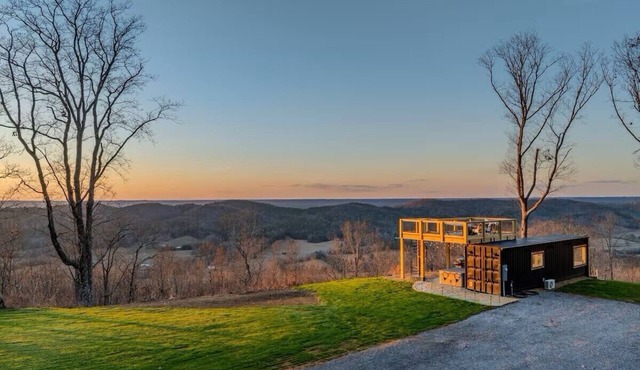 Beloveds Rest—Mountain Sunsets with a Hot Tub