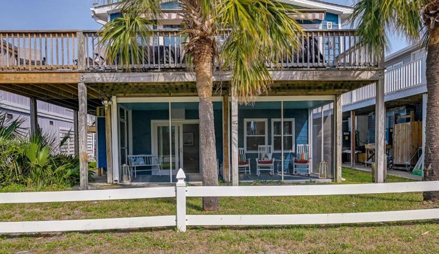 'Below Deck' Beach House: Walk to the Ocean!