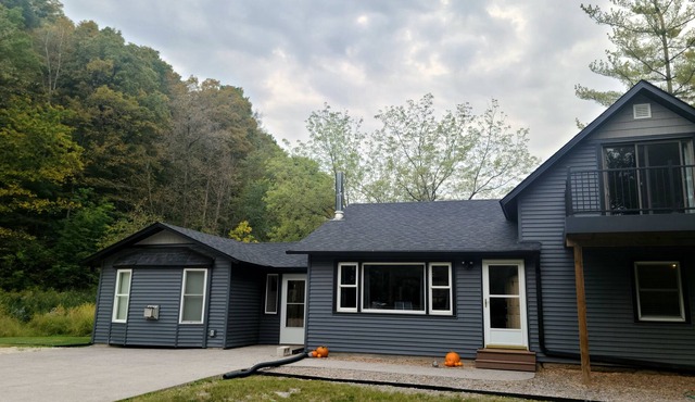 Below the Bluff | A Family Cabin Getaway in Lewiston, MN