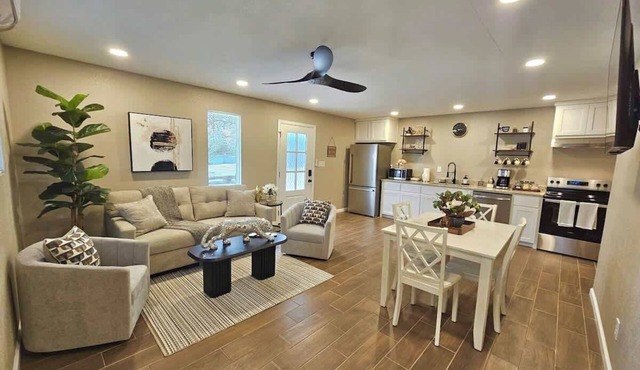 Belton Lakehouse One Bedroom- Unit 3