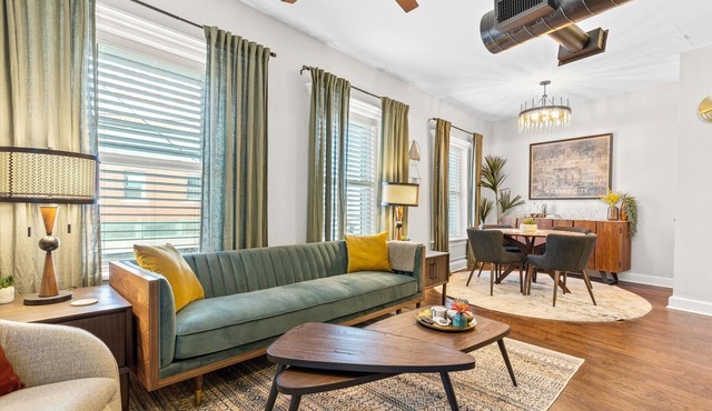 Belvedere 2 - Remodeled 2 Bed Walkable to Westport+Streetcar!