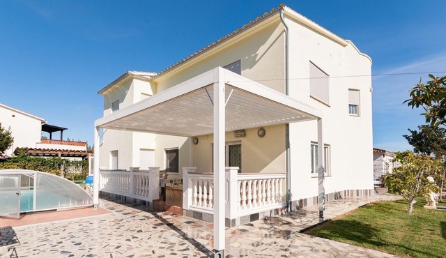Belvilla by OYO Bon Relax Blanc