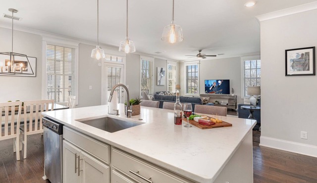 Belwood Manor-across From Parthenon-5 Min Broadway