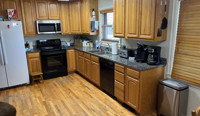 Ben Ranch House overlooking river - Full 3 Bedroom house. Minutes from Fairfax.