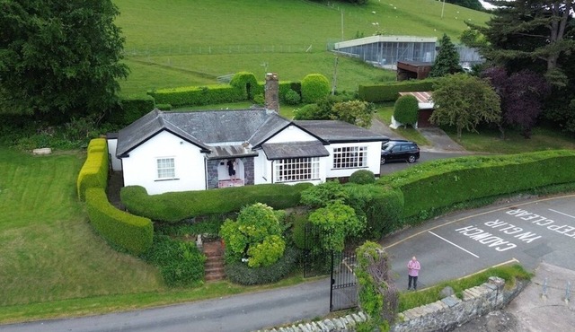 Benarth Lodge a charming unique hideaway in Conwy