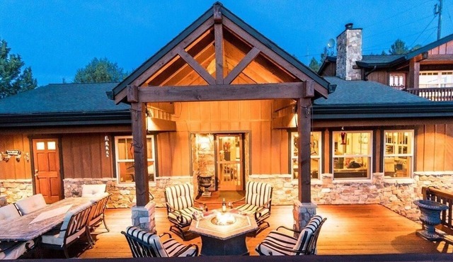 Bend Country 4 BR, 3 Bth, Amazing 9 Mt View, Quiet Peaceful 9 ac Getaway Retreat