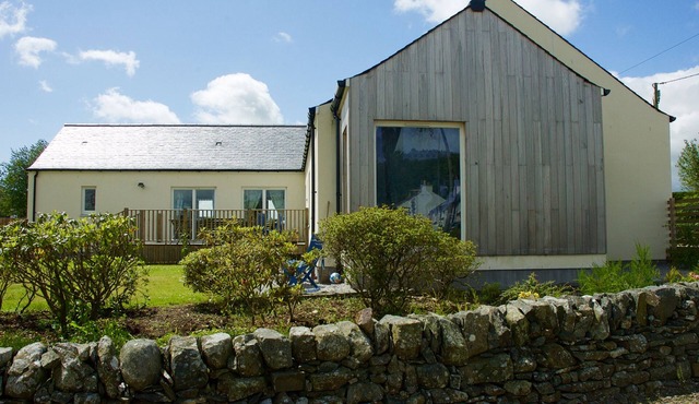 Bengali Holiday Cottage - Sleeps 8 - Luxury Bungalow - Great Location