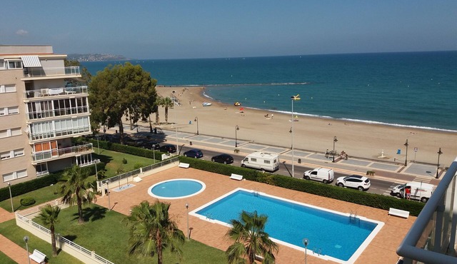 BENICASIM WATERFRONT PENTHOUSE APARTMENT. PENTHOUSE IN FRONT OF THE SEA IN FIRST LINE.