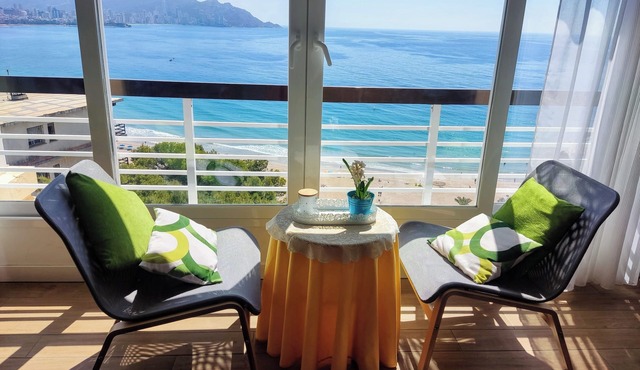 Benidorm Poniente, 6P,Wifi free, Pool,Parking, beach 5 min., 2bedrooms, 2baths